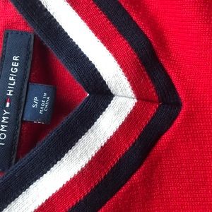 Tommy Hilfiger V-Neck